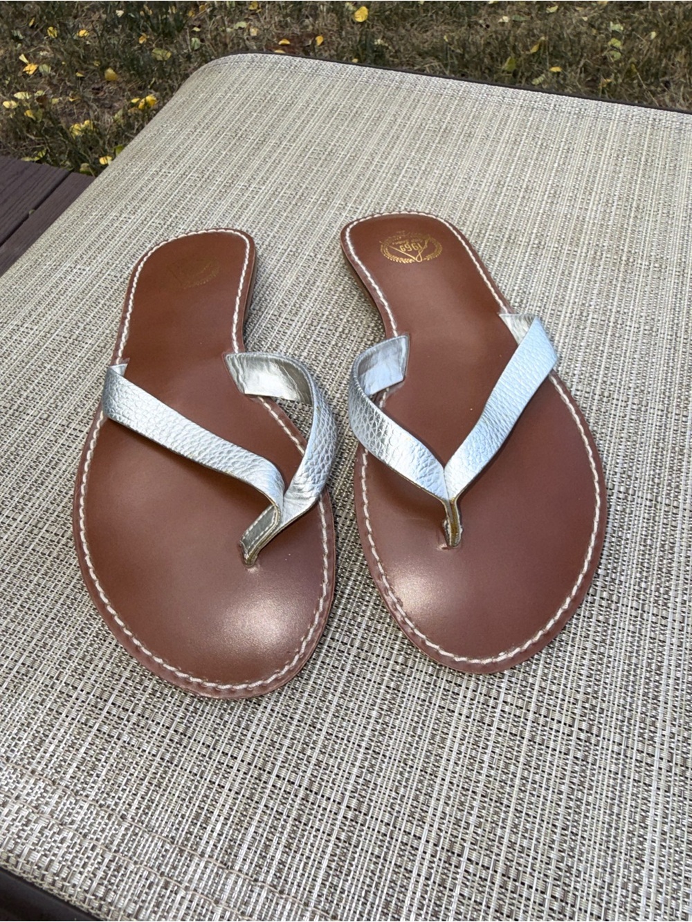 GAP Silver Strappy Leather Flip Flop Sandals